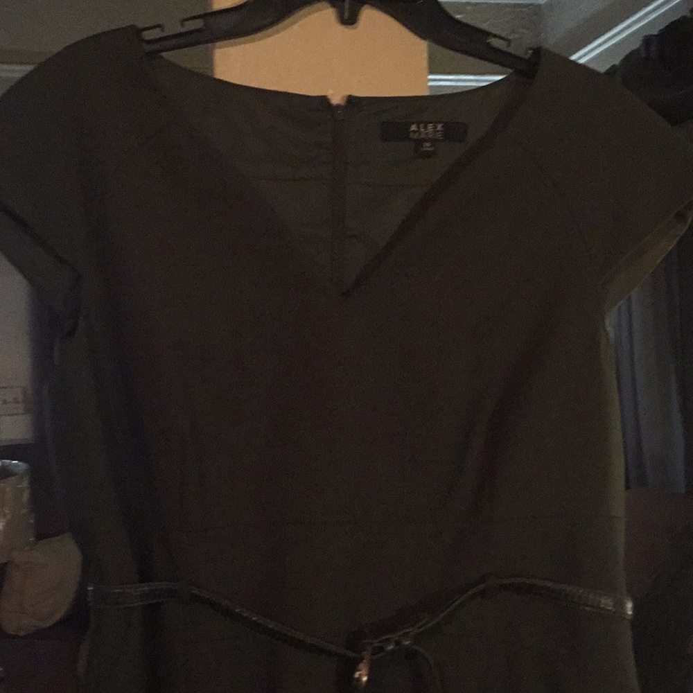 Dress - Picture 2 of 3